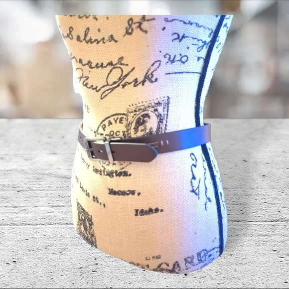 Levi's vegan reversible belt size 32 - Picture 2 of 11